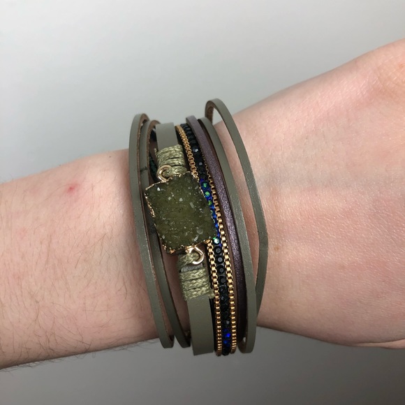 Jewelry - Layered Green Bracelet Set with Gem Stone